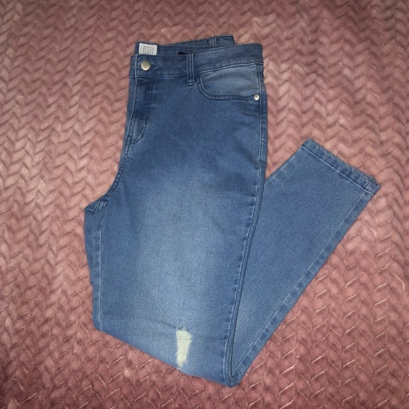 Skinny Jeans - Picture 3 of 4